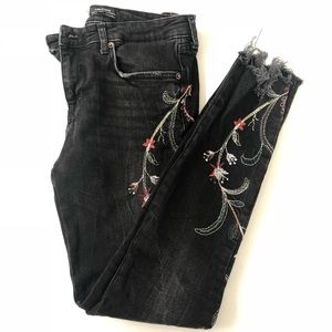 Zara Black Embroidered Cropped Raw Hem Jeans